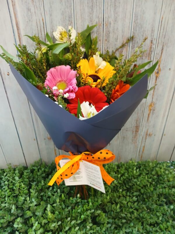 ramo de gerberas y alstromelias 4.10 ramo de gerberas y alstromelias 4.10